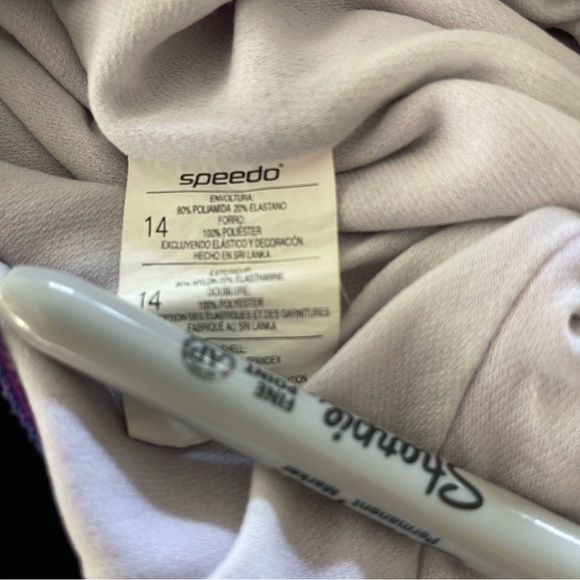 Speedo Women’s Purple One Piece Swimsuit 14 - Picture 3 of 4